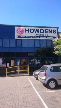 Howdens Joinery   Acton 1181001 Image 0